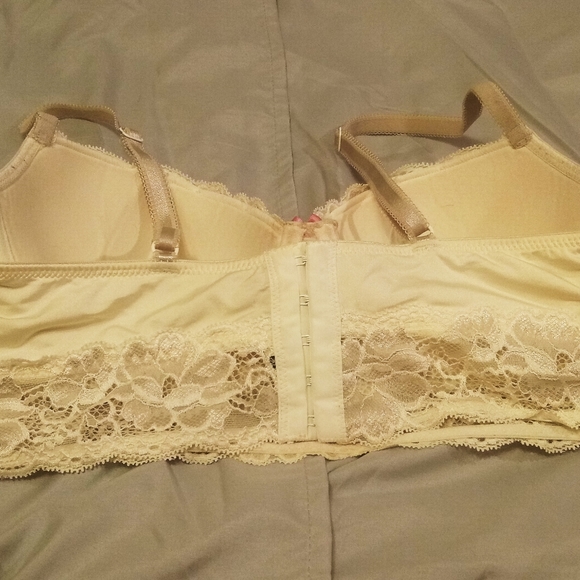 Adore Me long line bra in cream. 36B. (B2) - Picture 6 of 8